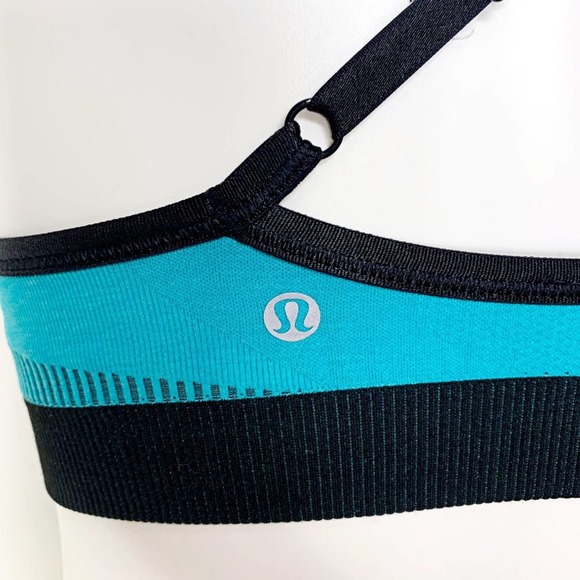 Lululemon Hold Your Om Colorblock Seamless Bra II in Heathered Peacock Blue - Picture 10 of 12